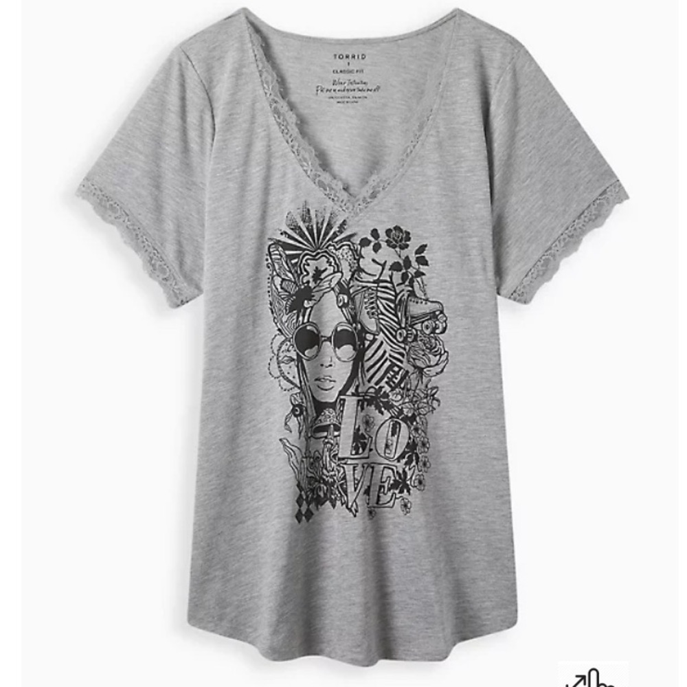 TORRID GRAPHIC CLASSIC FIT SLUB V-NECK LACE TRIM TEE SIZE0